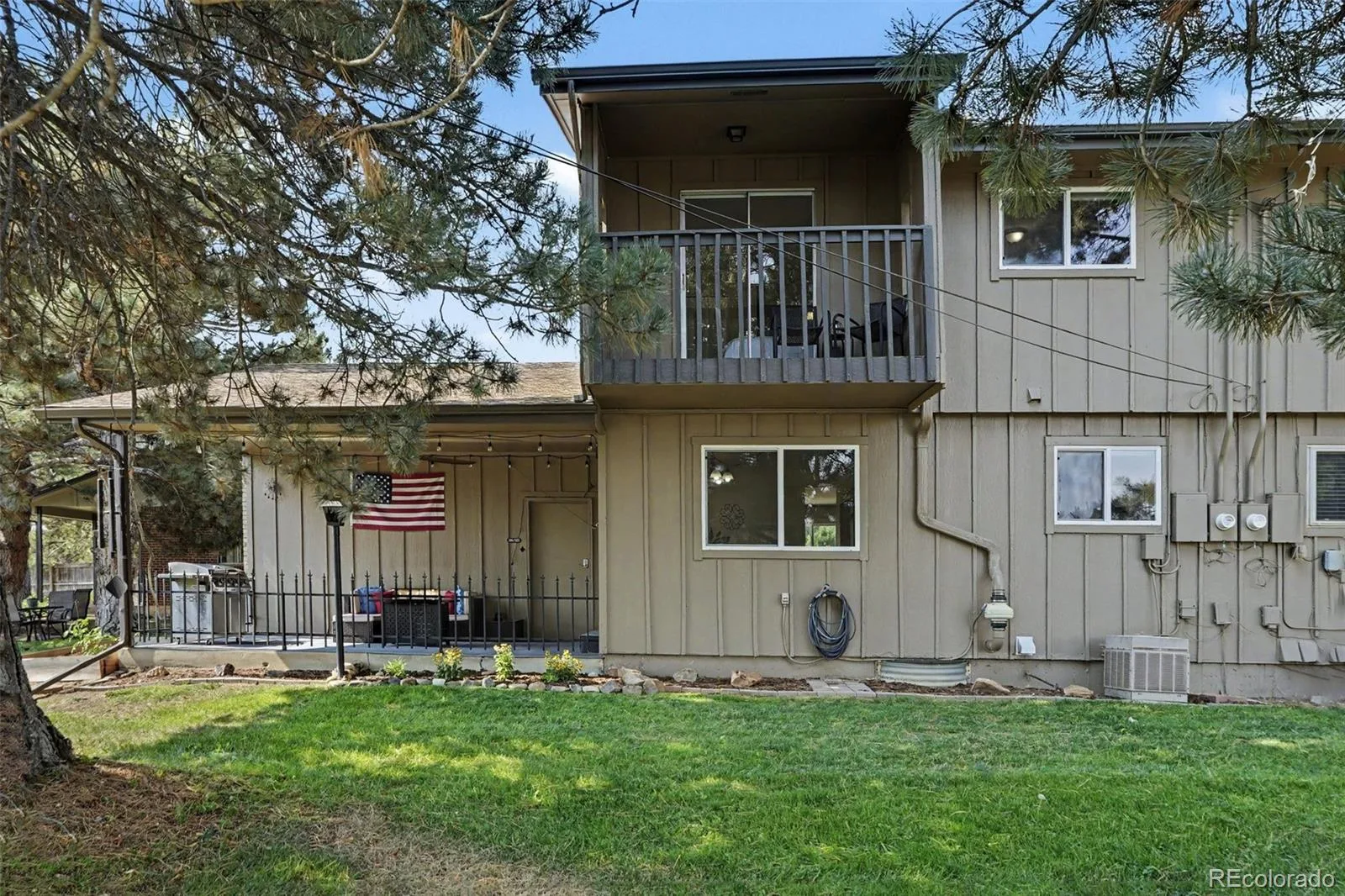 986 Welch Court Golden CO 80401 | MLS #REC5797465 08242026153400 1600 32