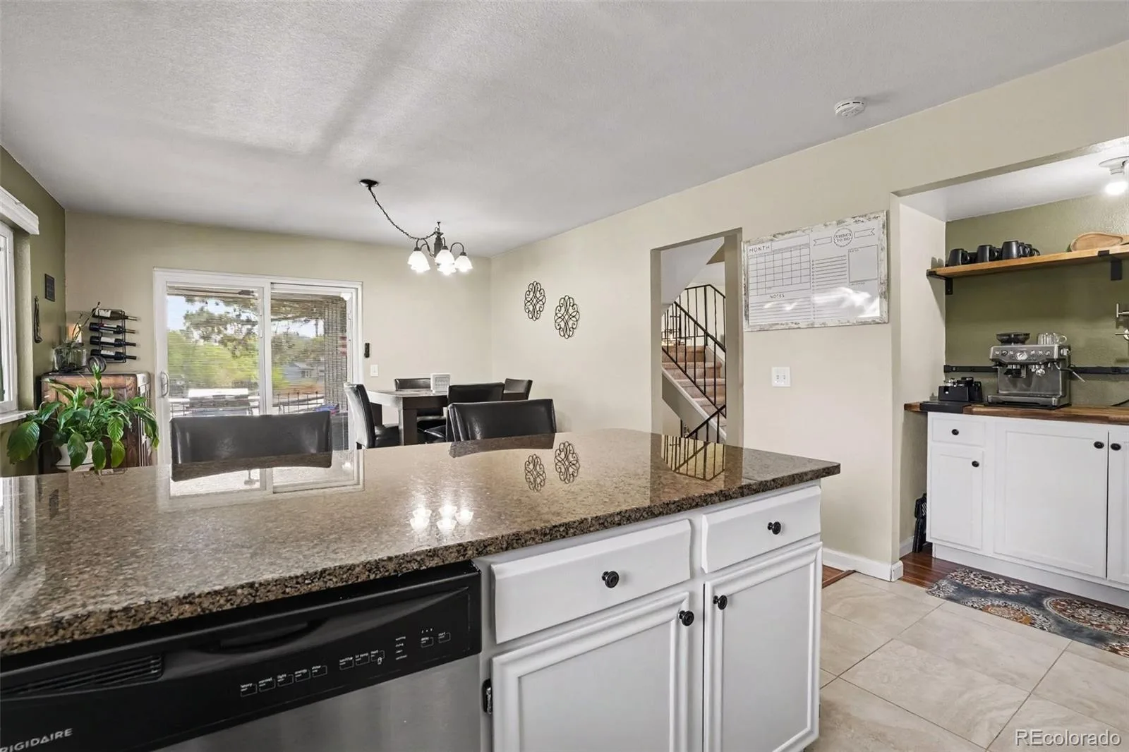 986 Welch Court Golden CO 80401 | MLS #REC5797465 08242026153400 1600 6