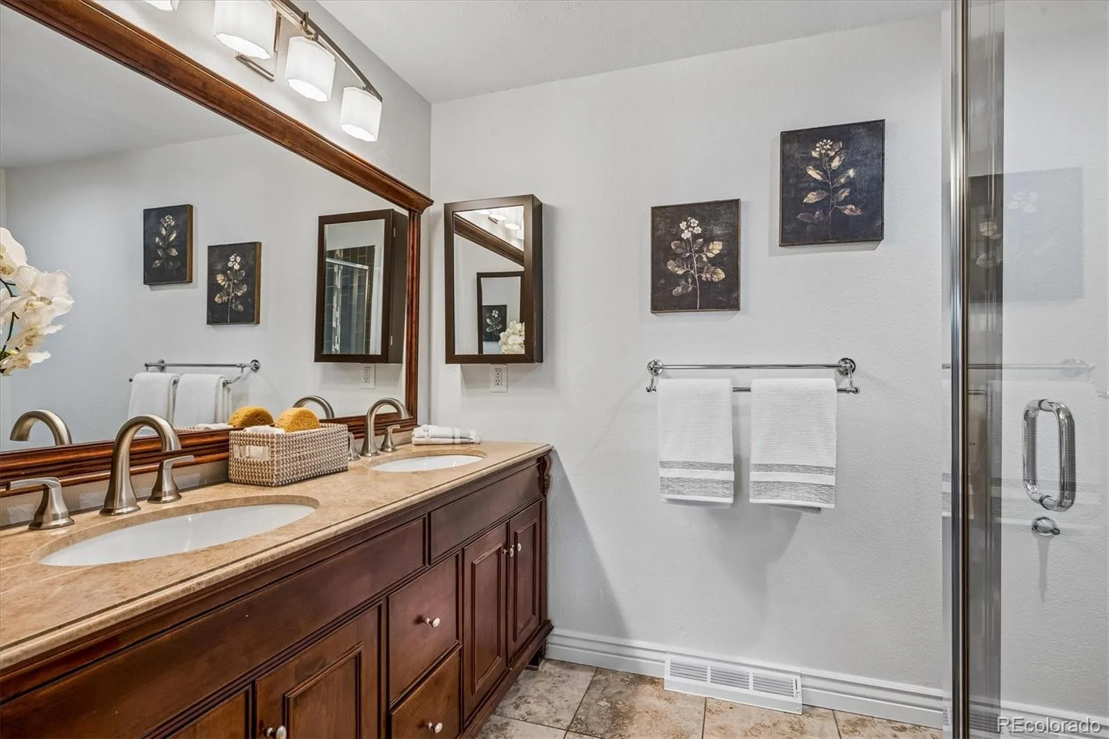 3924 S Wabash Street Denver CO 80237 | MLS #REC5798708 08212026192812 1600 21