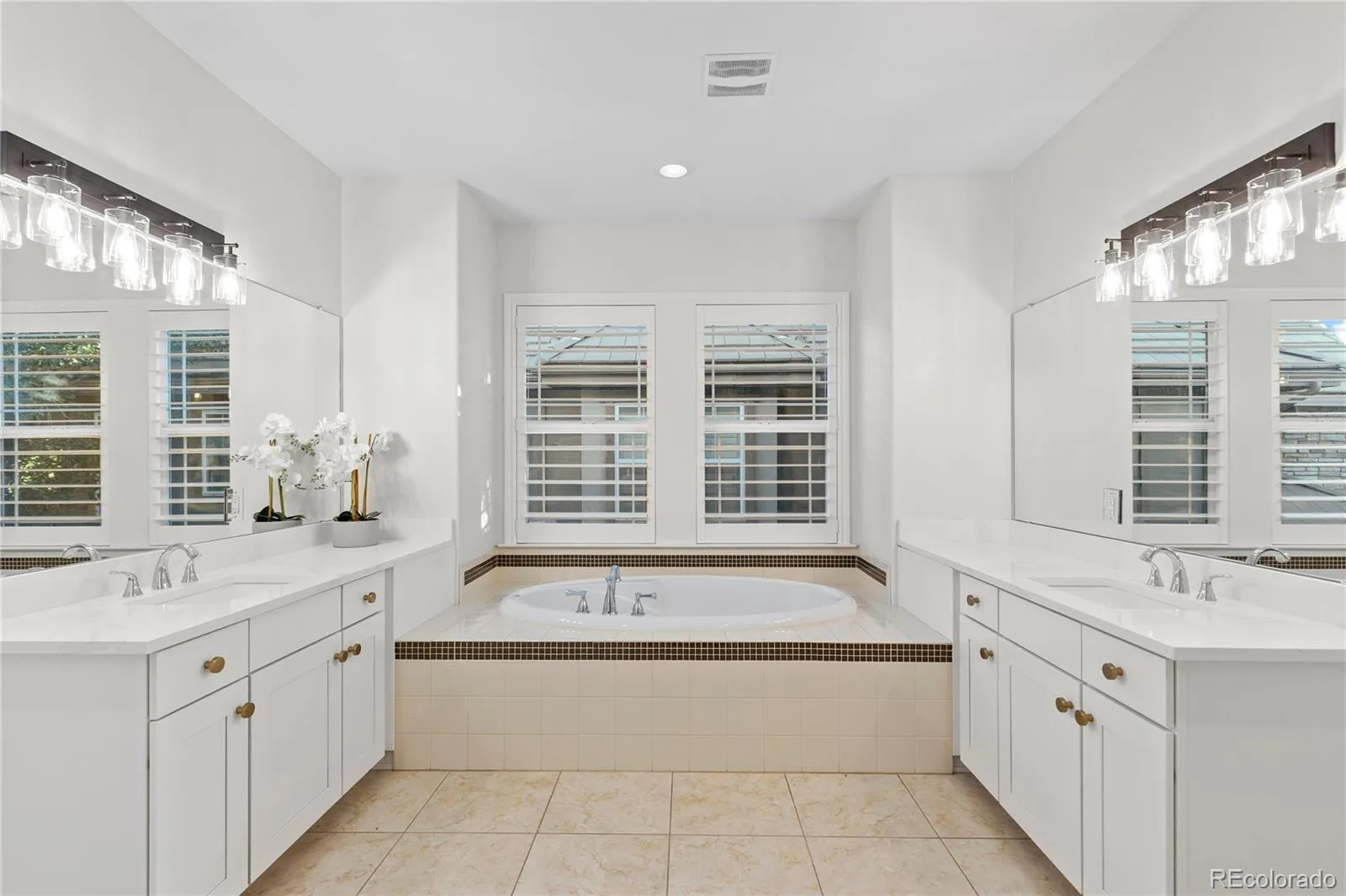 10482 Marigold Court Highlands Ranch CO 80126 | MLS #REC5799222 08212026214802 1600 19