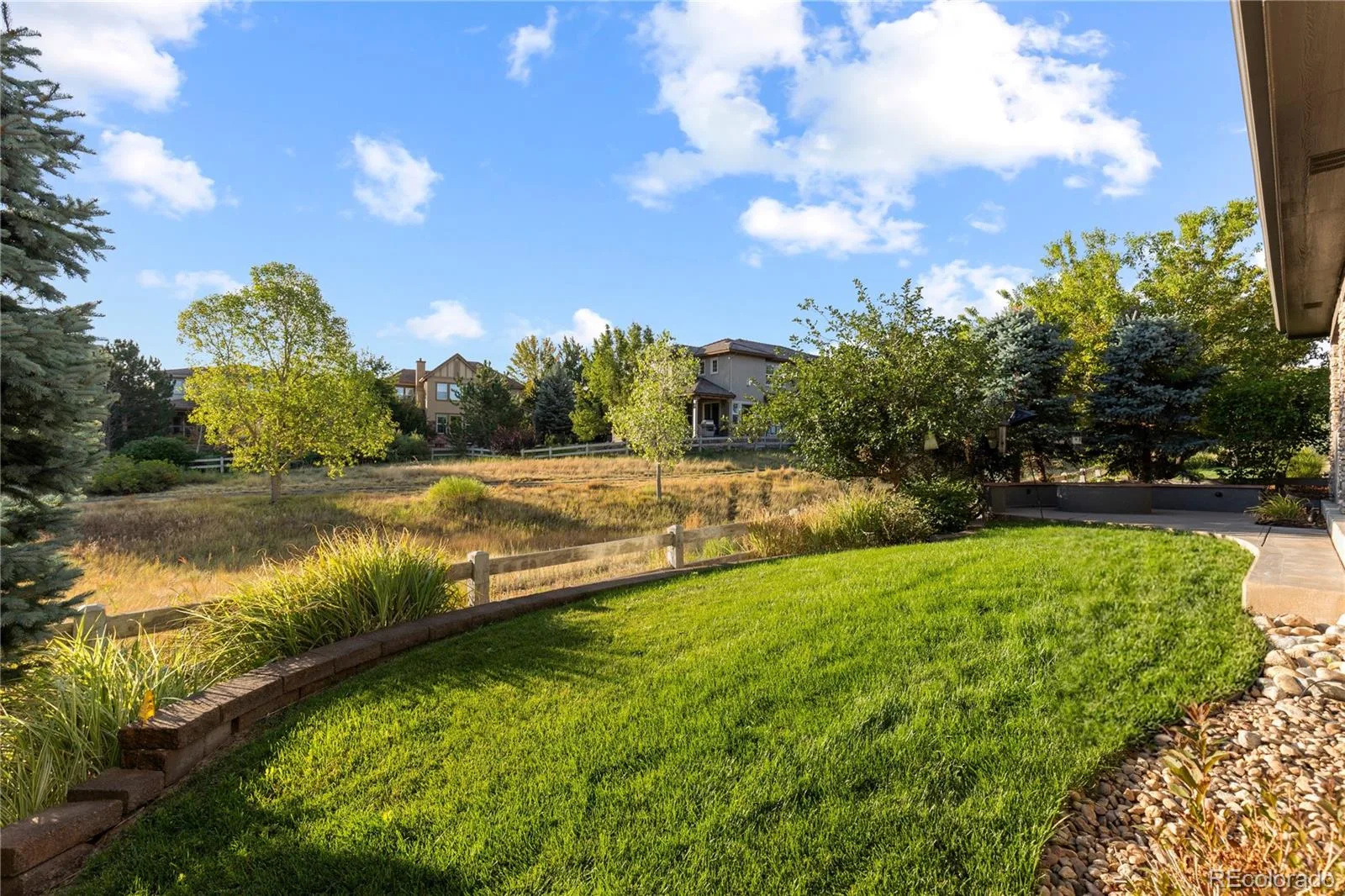10482 Marigold Court Highlands Ranch CO 80126 | MLS #REC5799222 08212026214802 1600 29