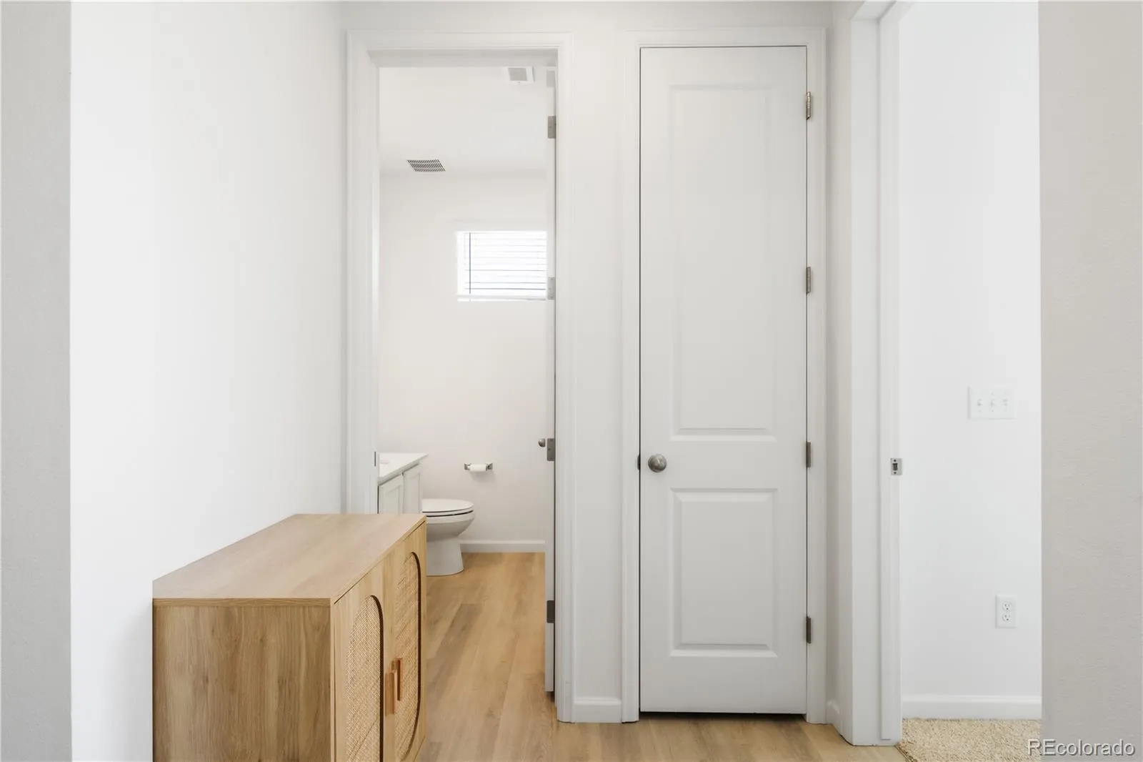 04012026174007 1600 8