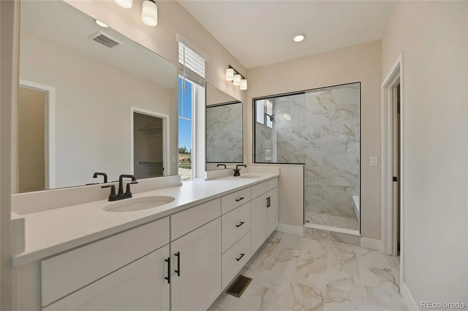 17549 E 103rd Drive Commerce City CO 80022 | MLS #REC5803418 07212026191047 1600 24
