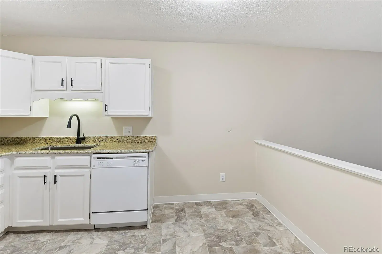 3022 S Wheeling Way #309 Aurora CO 80014 MLS #REC5804033 01312026010535 1600 11