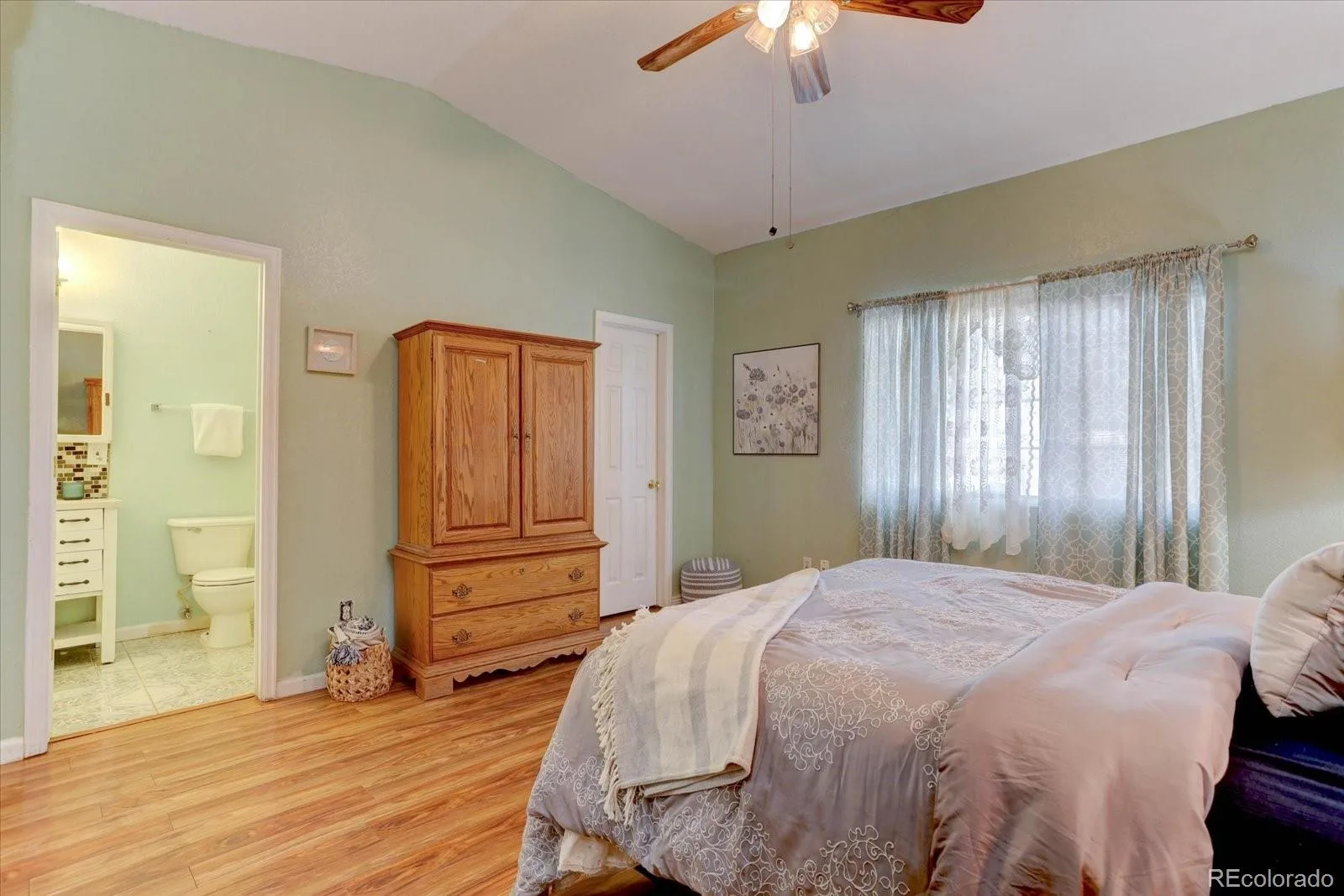 2522 Atchison Street Aurora CO 80011 | MLS #REC5805242 09242026053603 1600 11