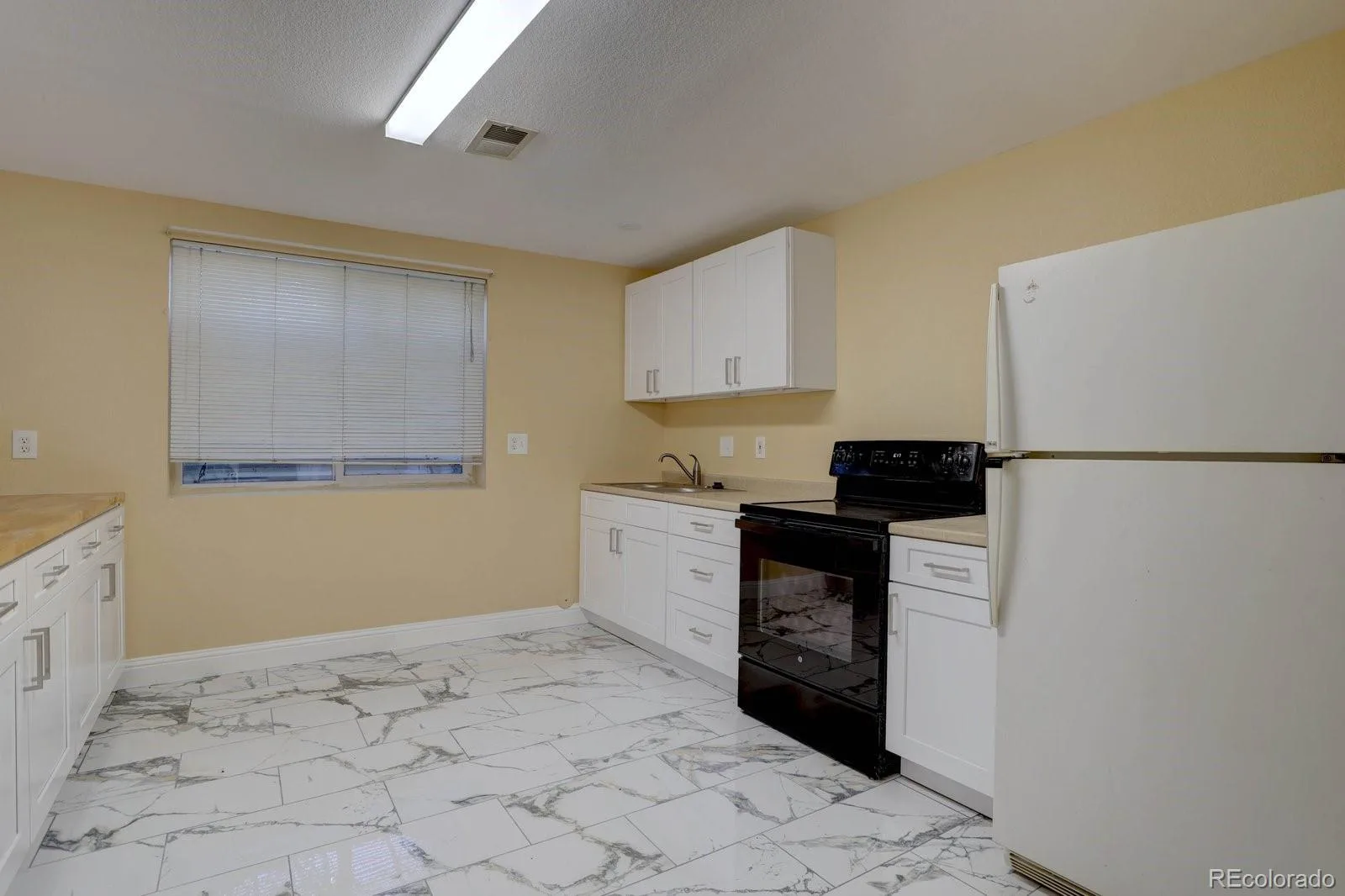 2522 Atchison Street Aurora CO 80011 | MLS #REC5805242 09242026053603 1600 21