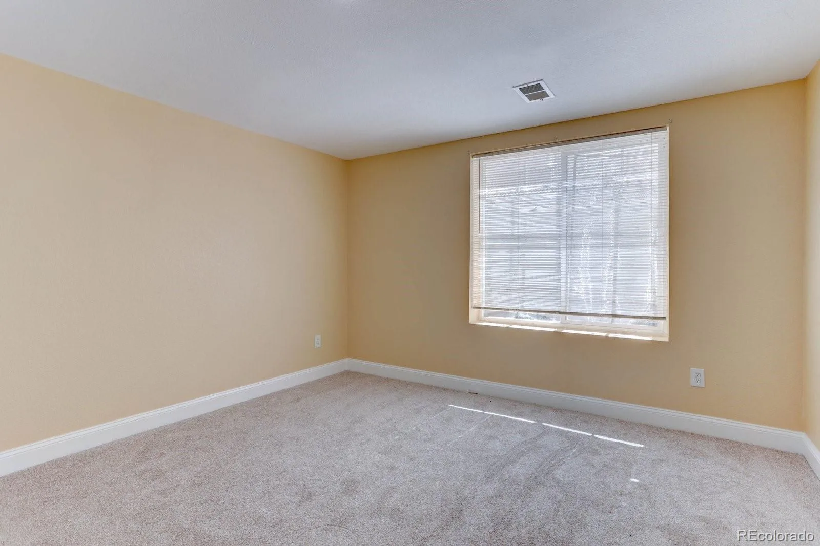 2522 Atchison Street Aurora CO 80011 | MLS #REC5805242 09242026053603 1600 30
