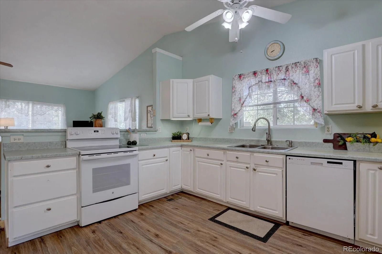 2522 Atchison Street Aurora CO 80011 | MLS #REC5805242 09242026053603 1600 7