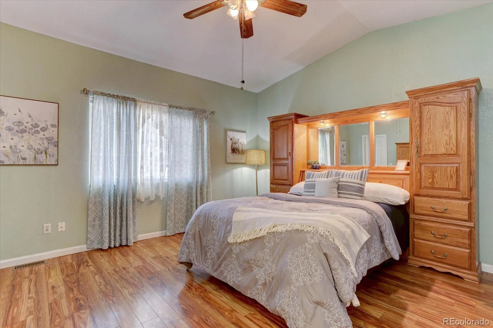 2522 Atchison Street Aurora CO 80011 | MLS #REC5805242 09242026053603 1600 9