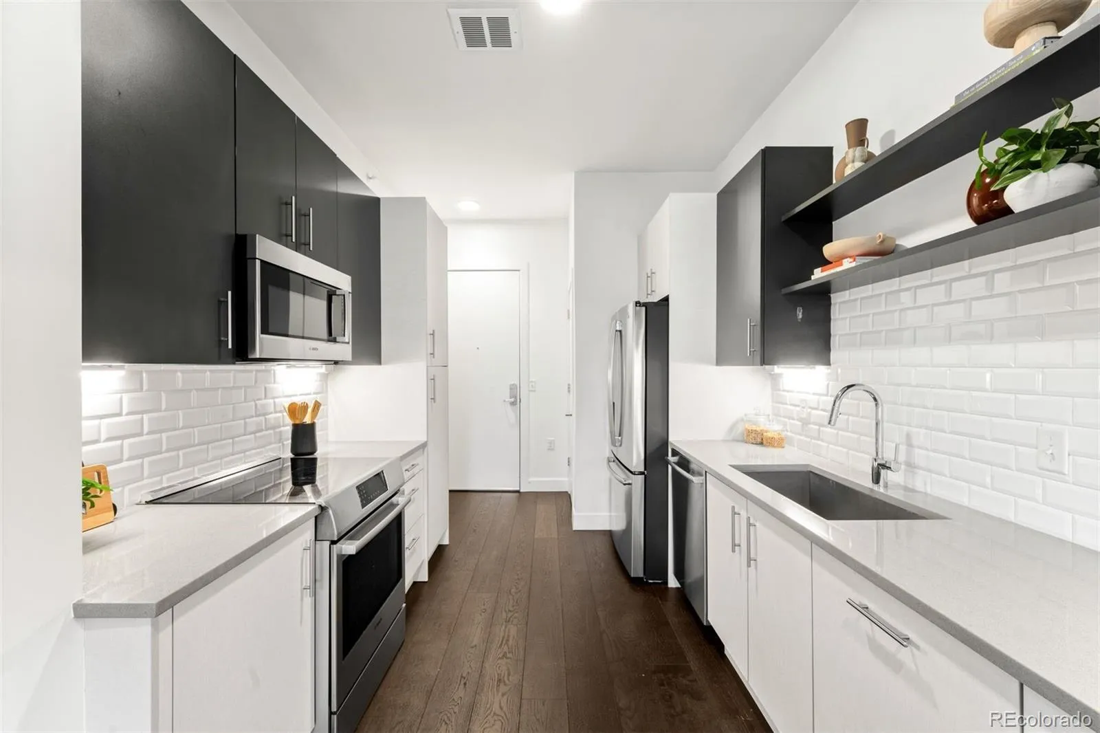 04102026212626 1600 6