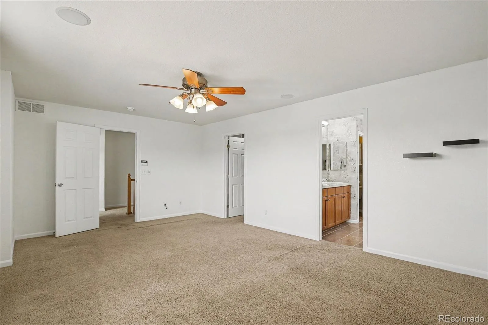 23502 E Alabama Drive Aurora CO 80018 | MLS #REC5809750 07022026044836 1600 13