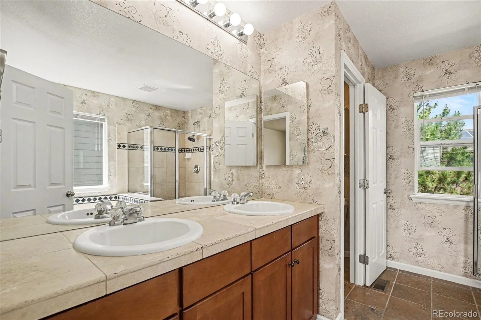 23502 E Alabama Drive Aurora CO 80018 | MLS #REC5809750 07022026044836 1600 18