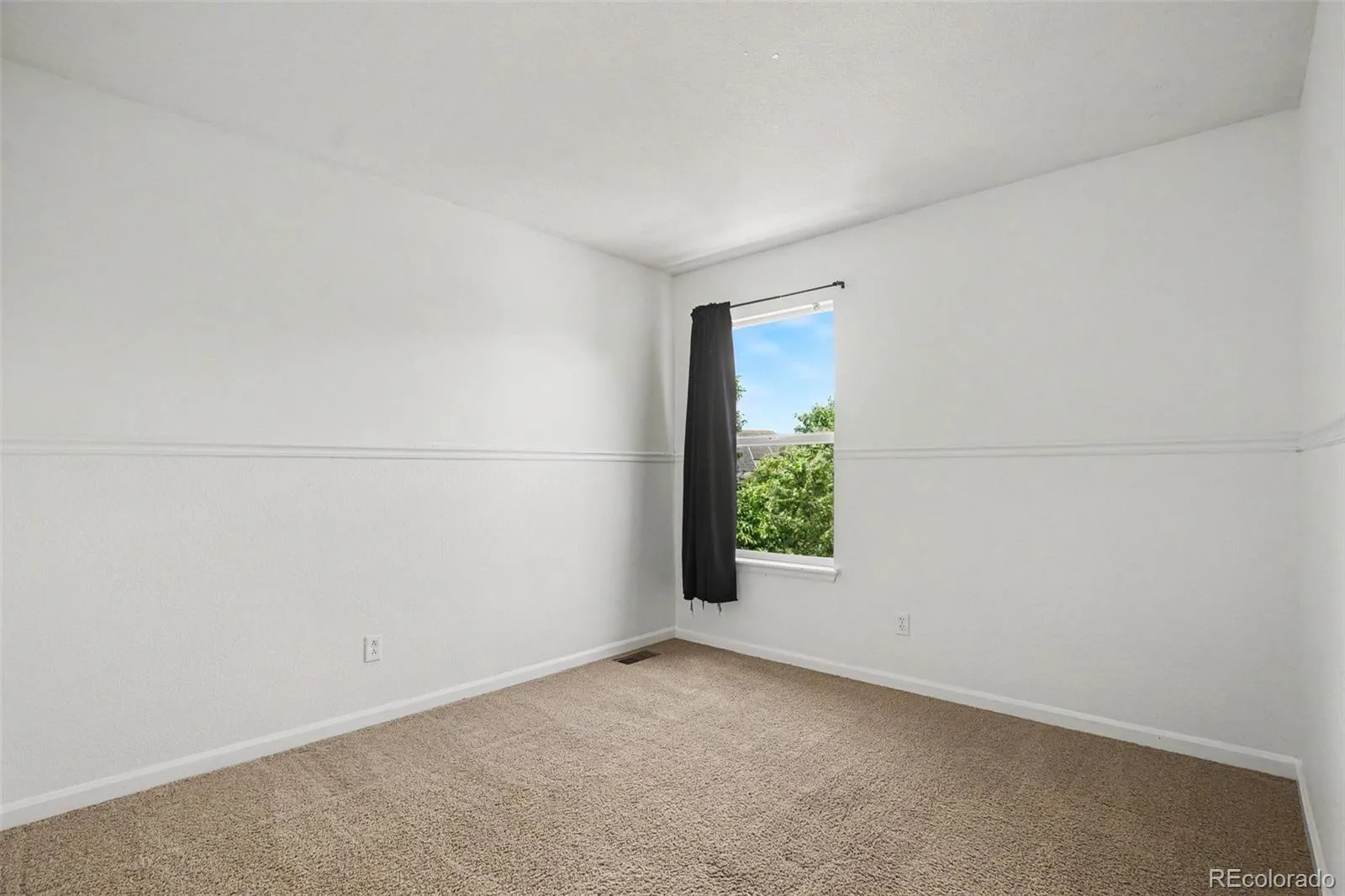 23502 E Alabama Drive Aurora CO 80018 | MLS #REC5809750 07022026044836 1600 21