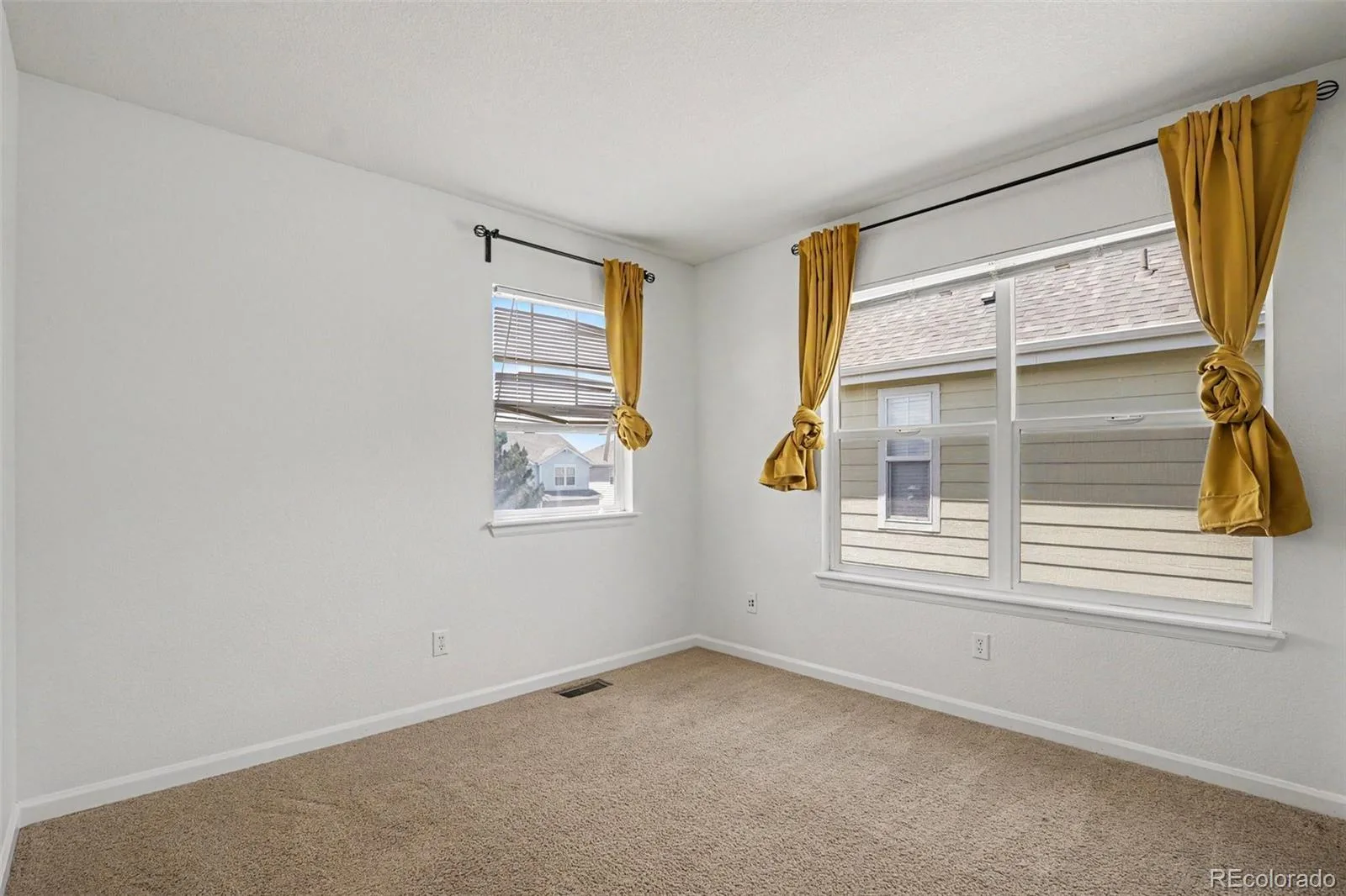 23502 E Alabama Drive Aurora CO 80018 | MLS #REC5809750 07022026044836 1600 23