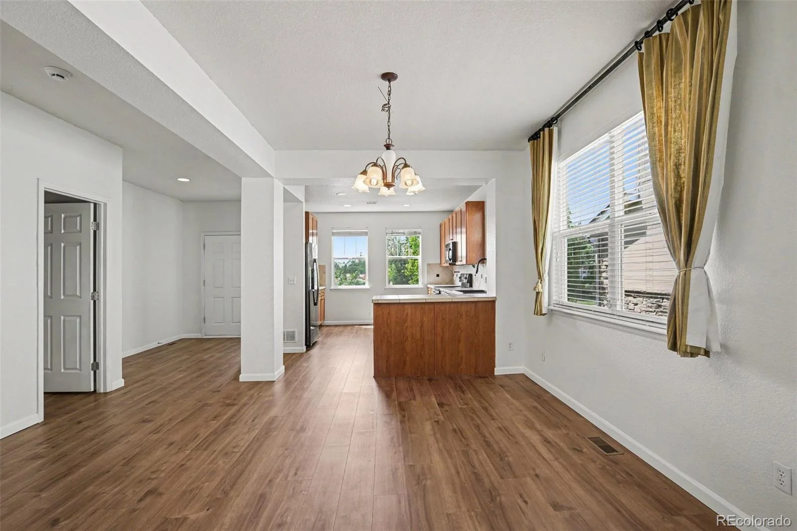 23502 E Alabama Drive Aurora CO 80018 | MLS #REC5809750 07022026044836 1600 3