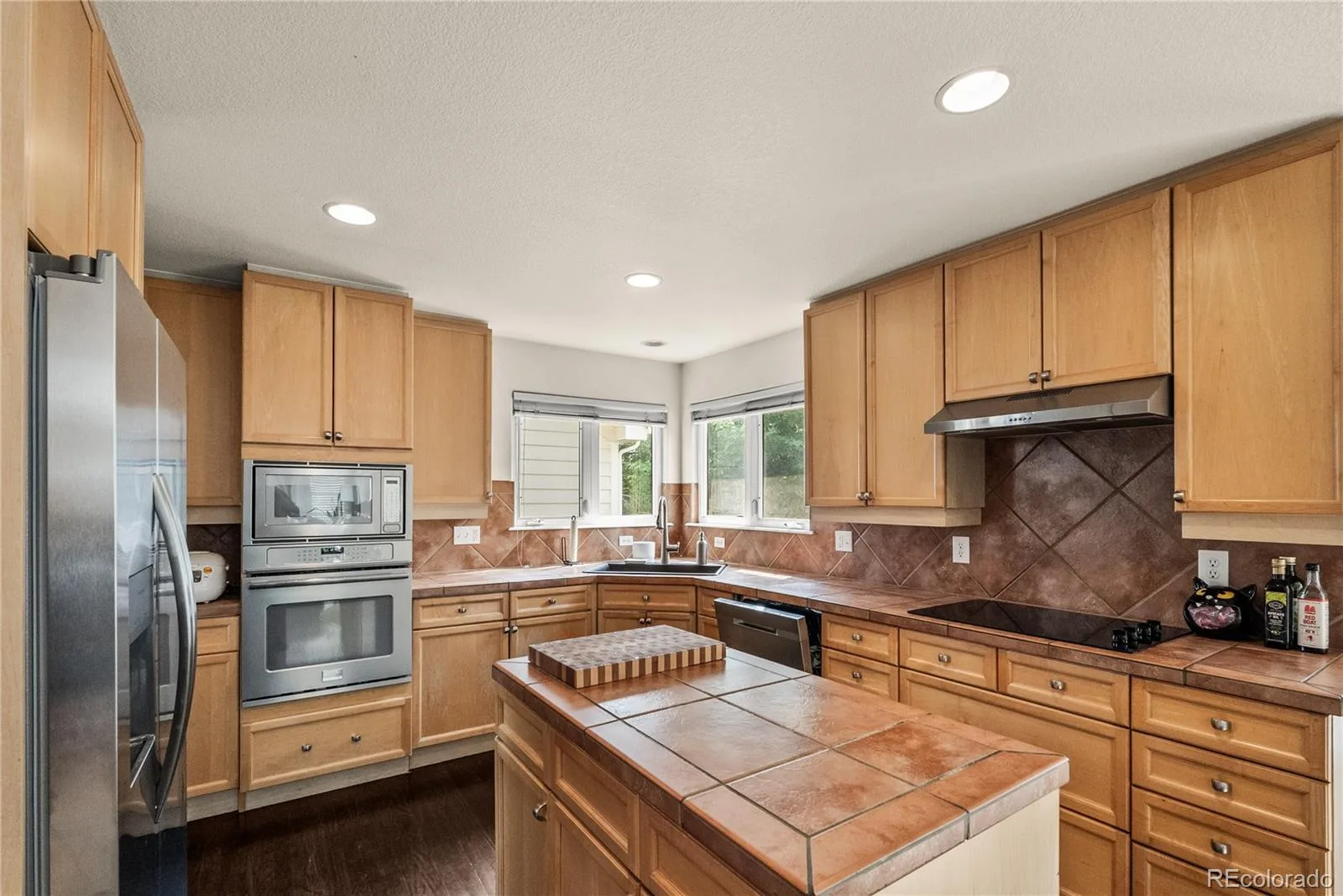 8382 E Amherst Circle Denver CO 80231 | MLS #REC5810769 08182026193328 1600 13