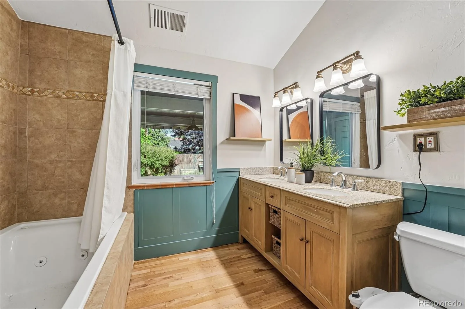 117 Magnolia Street Denver CO 80220 MLS #REC5812228 06172026162903 1600 21