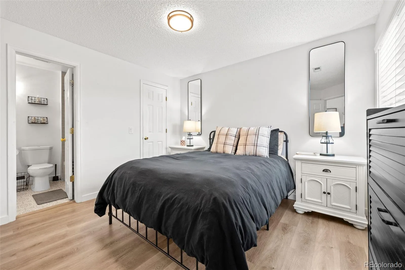 13792 E Lehigh Avenue #B Aurora CO 80014 | MLS #REC5812316 09232026003239 1600 15