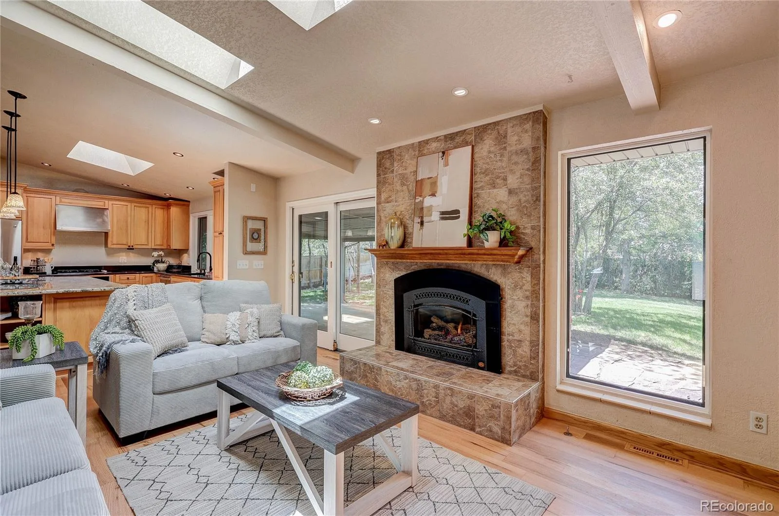 811 S Newcombe Way Lakewood CO 80226 MLS #REC5824160 06192026232723 1600 12