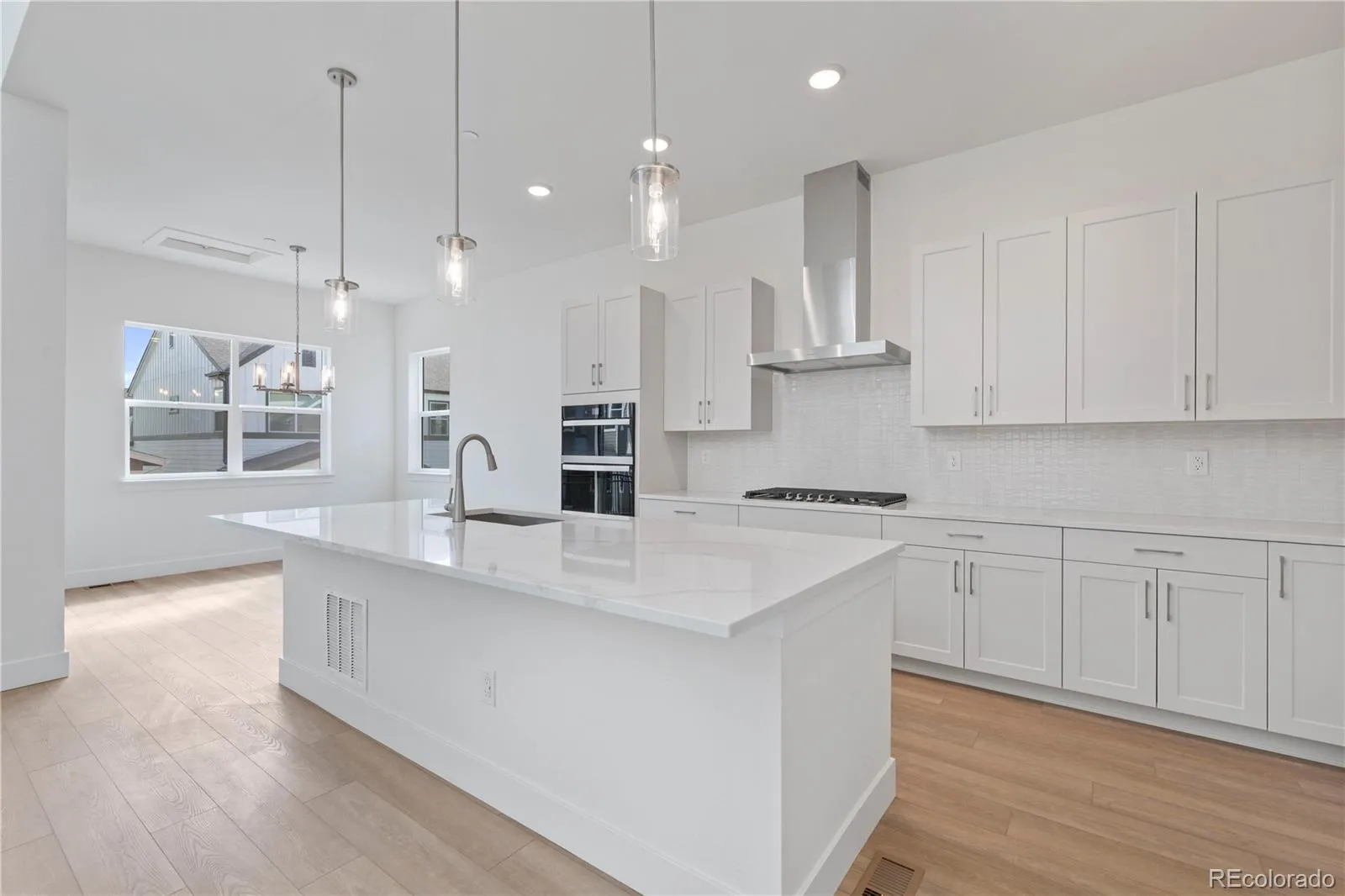 5630 W 142 Avenue Broomfield CO 80020 MLS #REC5826584 05032026000849 1600 4