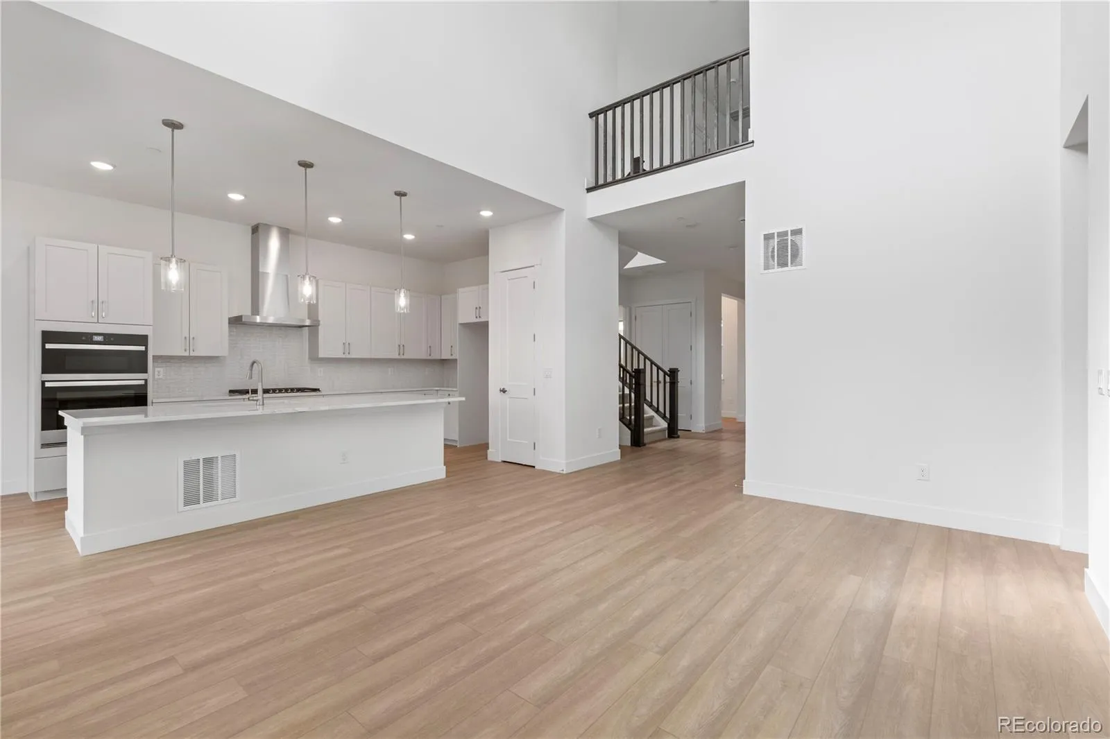 5630 W 142 Avenue Broomfield CO 80020 MLS #REC5826584 05032026000849 1600 8