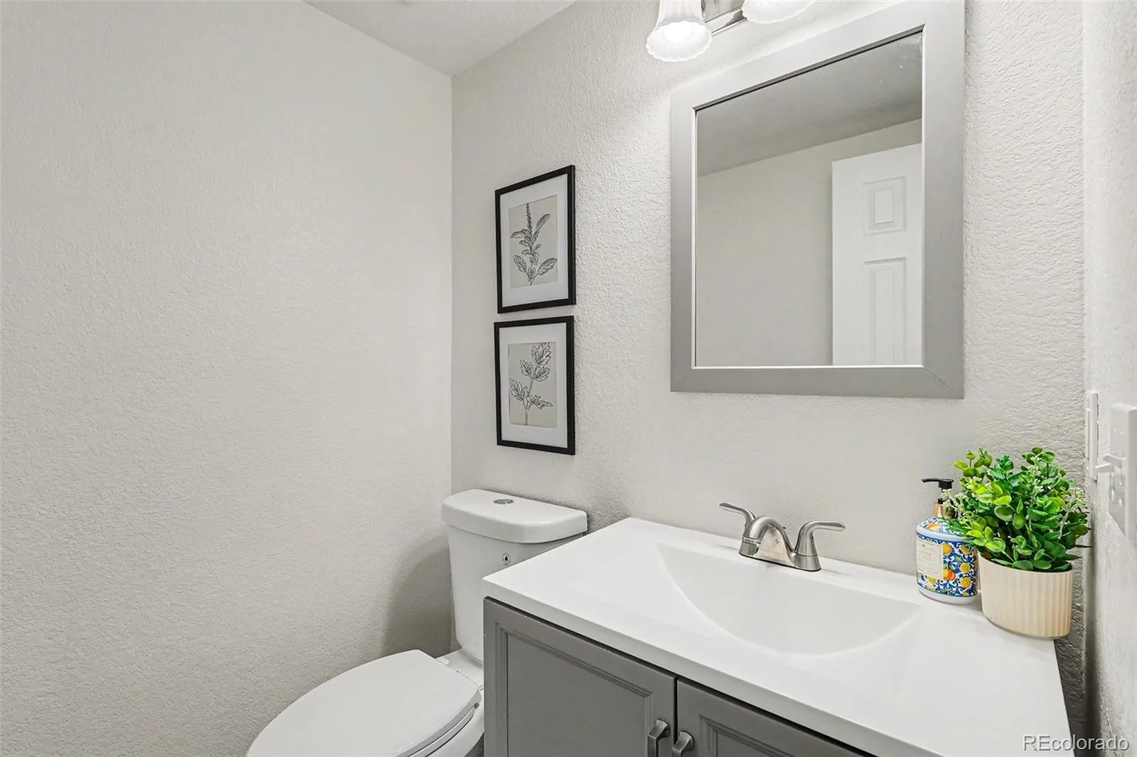 14420 E Radcliff Drive Aurora CO 80015 | MLS #REC5826902 10102026071109 1600 19