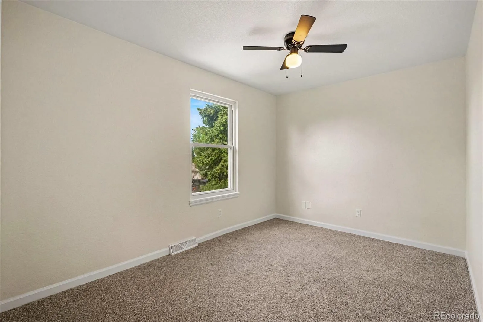 14420 E Radcliff Drive Aurora CO 80015 | MLS #REC5826902 10102026071109 1600 28