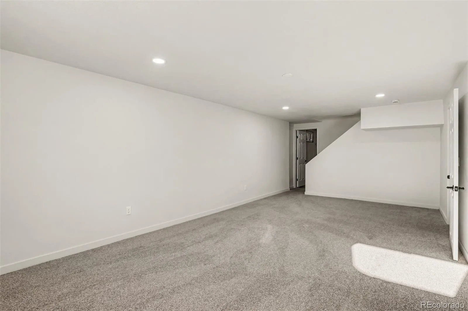 14420 E Radcliff Drive Aurora CO 80015 | MLS #REC5826902 10102026071109 1600 31