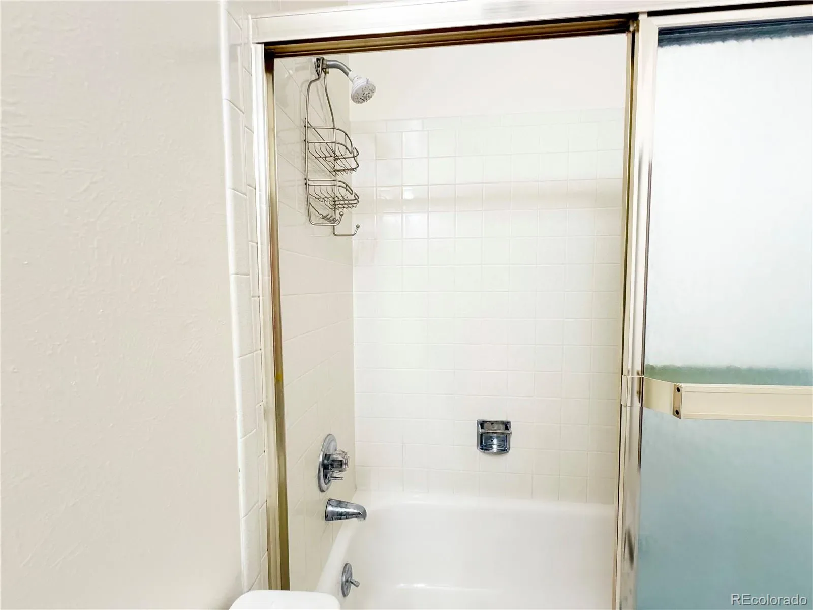 2466 S Vaughn Way #B Aurora CO 80014 MLS #REC5828304 03212026055106 1600 21