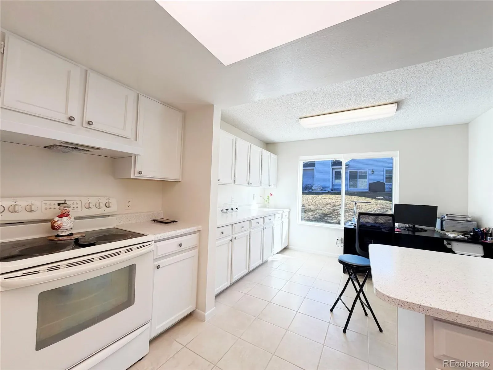 2466 S Vaughn Way #B Aurora CO 80014 MLS #REC5828304 03212026055106 1600 5