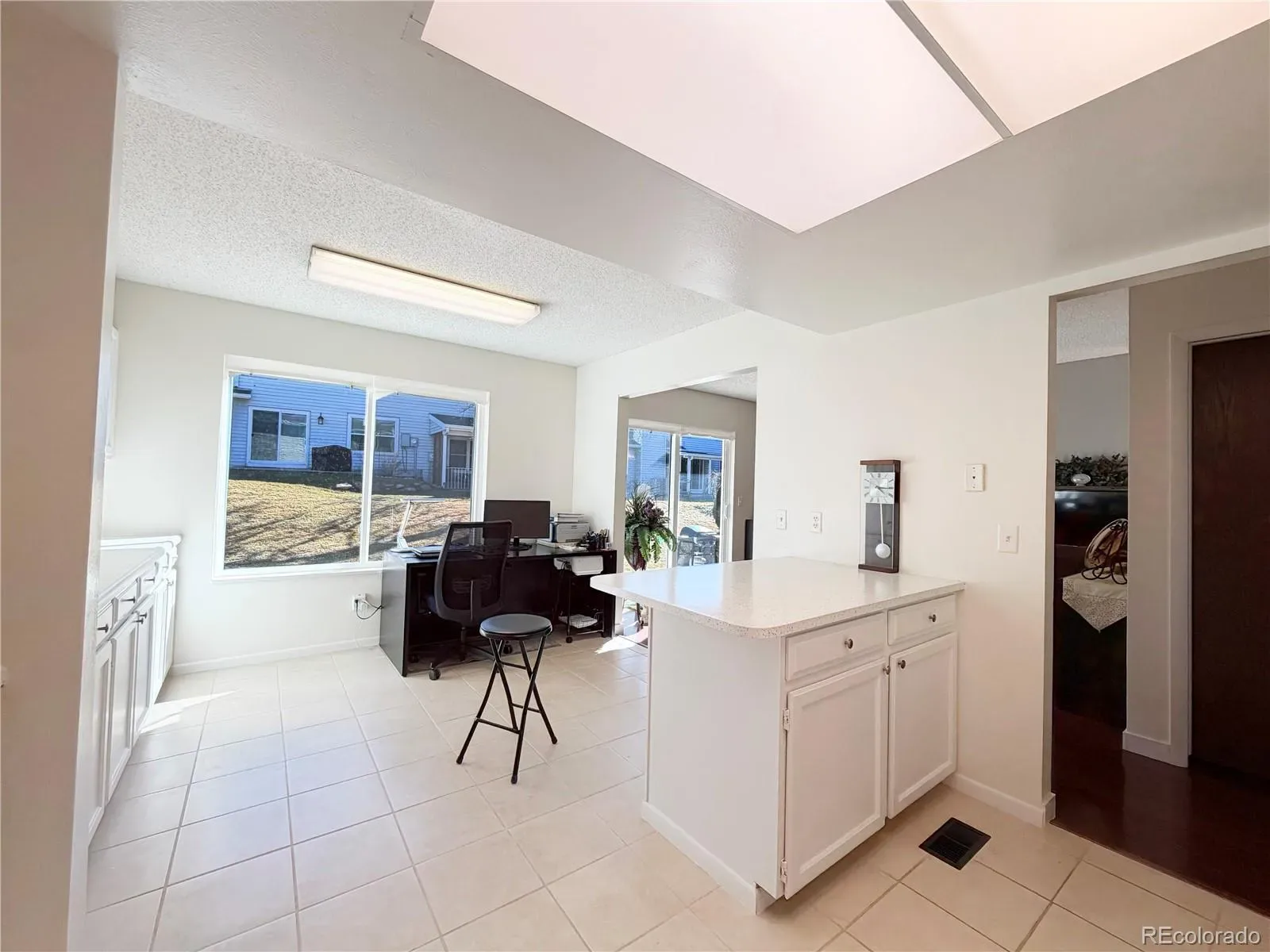 2466 S Vaughn Way #B Aurora CO 80014 MLS #REC5828304 03212026055106 1600 6