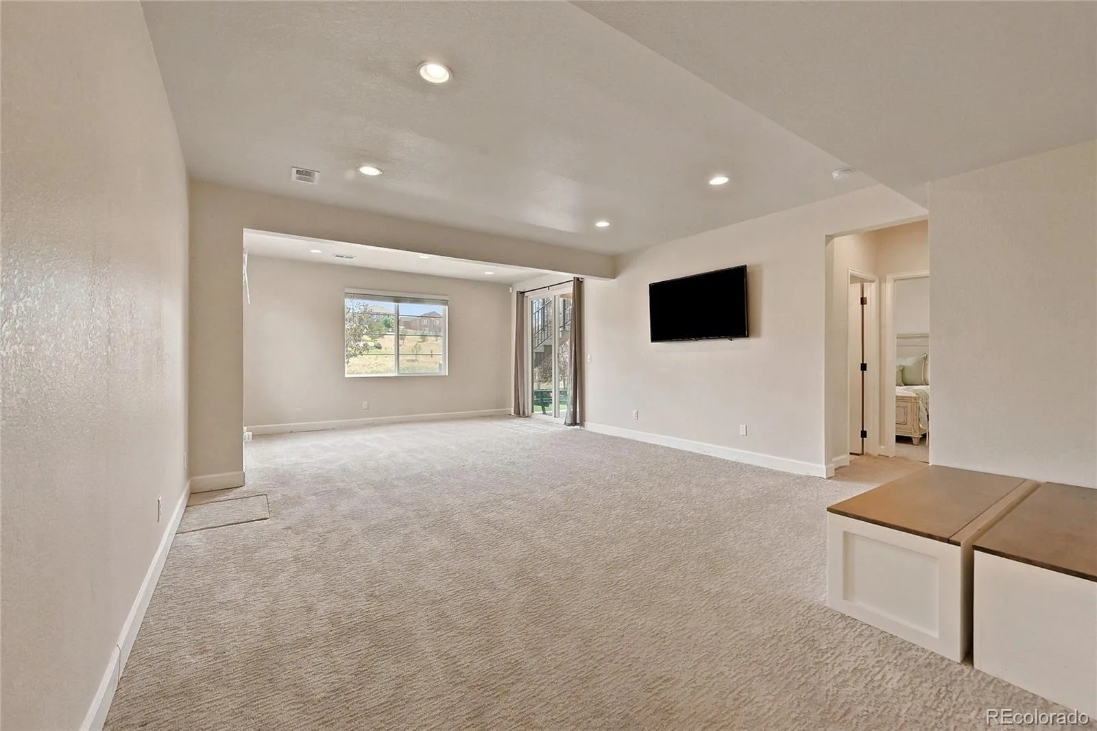 5462 Gray Wolf Lane Castle Rock CO 80104 | MLS #REC5830698 08302026173633 1600 24