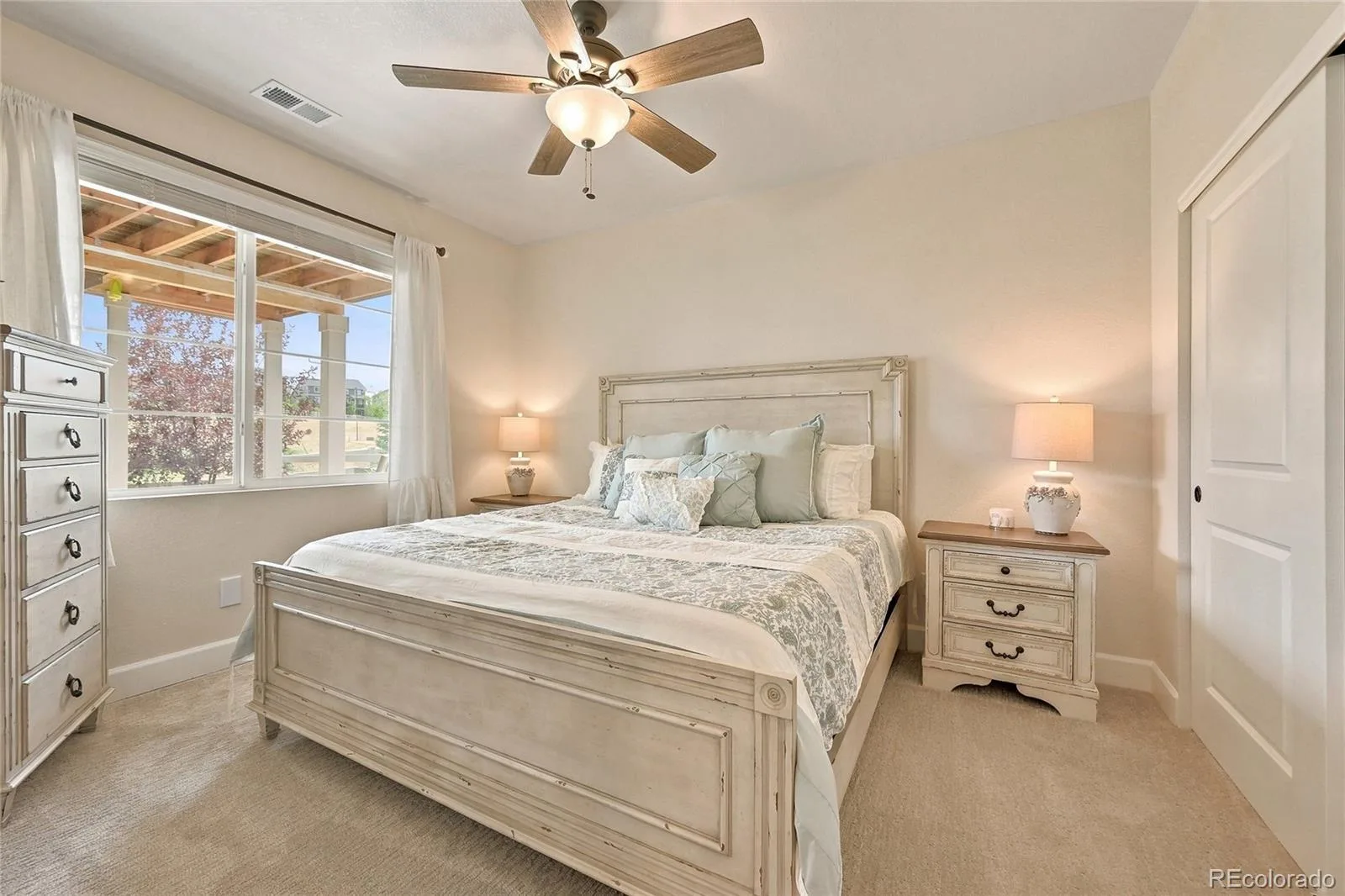 5462 Gray Wolf Lane Castle Rock CO 80104 | MLS #REC5830698 08302026173633 1600 26
