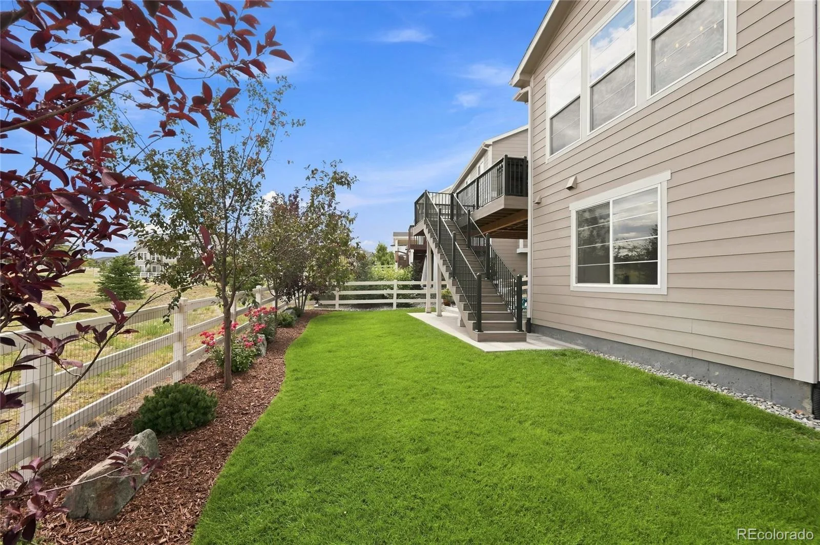 5462 Gray Wolf Lane Castle Rock CO 80104 | MLS #REC5830698 08302026173633 1600 34