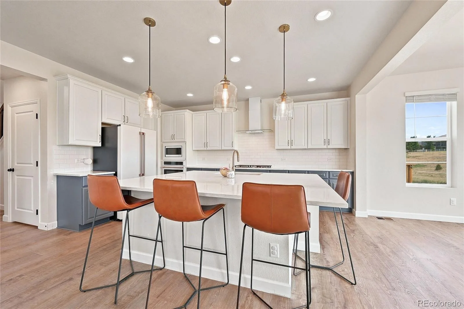 5462 Gray Wolf Lane Castle Rock CO 80104 | MLS #REC5830698 08302026173633 1600 4