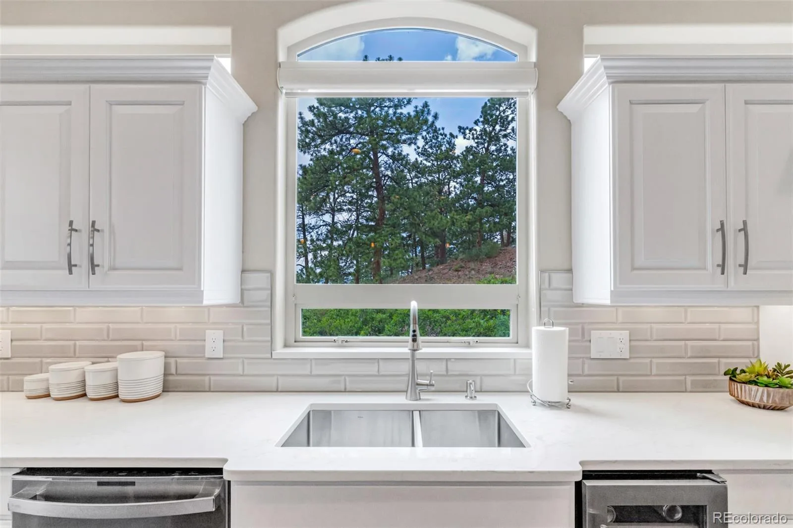 5101 Ten Mile Place Castle Rock CO 80108 | MLS #REC5832479 08262026134232 1600 14