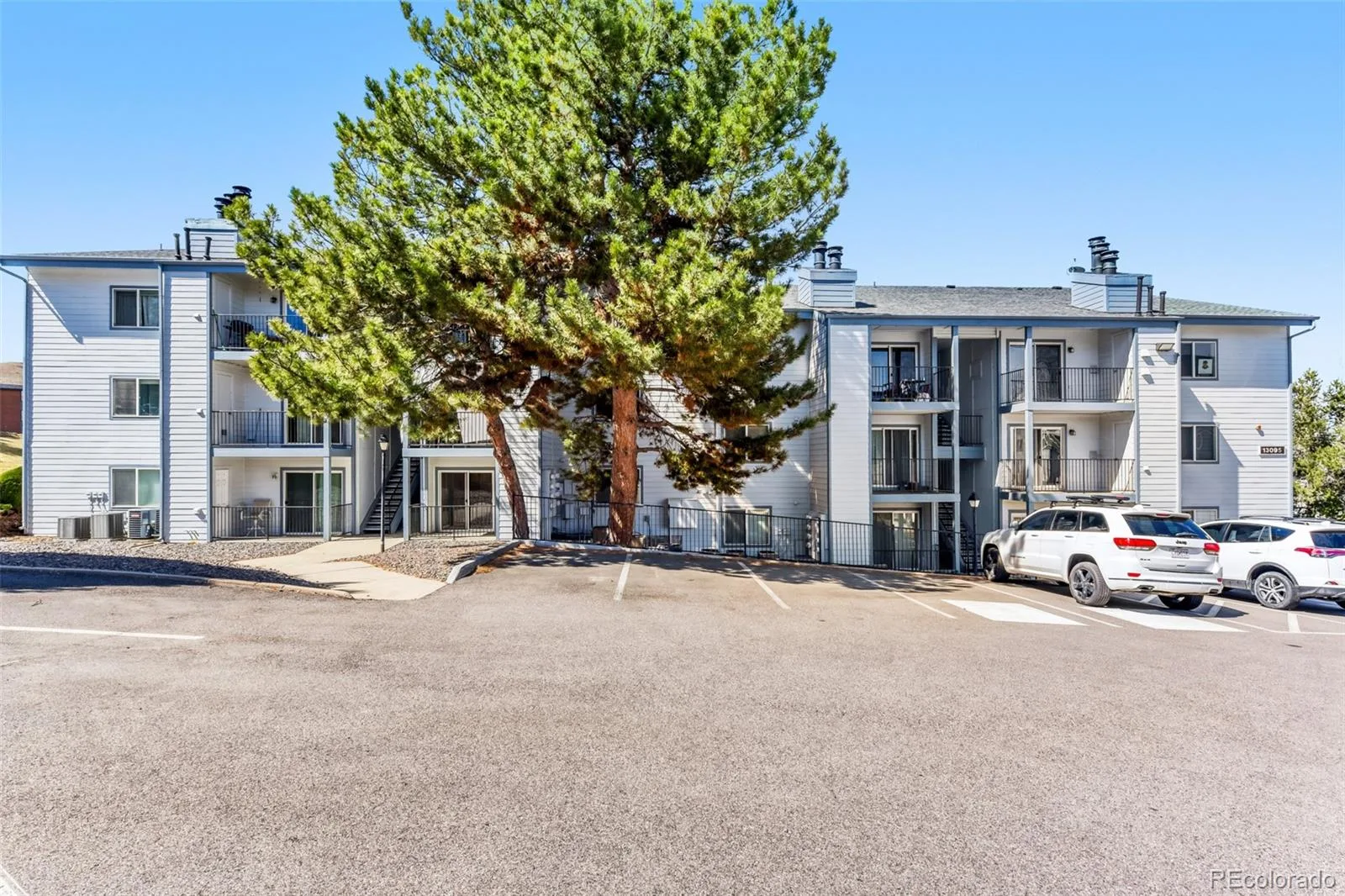 13095 W Cedar Drive #106 Lakewood CO 80228 | MLS #REC5832754 07252026013341 1600 5