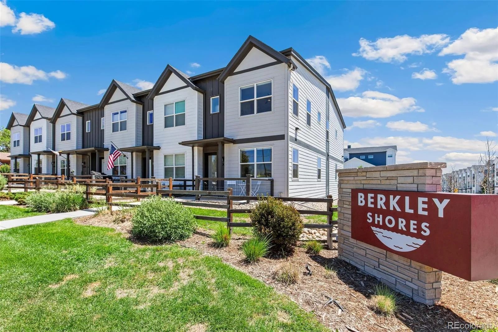 6305 King Court Denver CO 80221 | MLS #REC5835589 07072026230728 1600 25