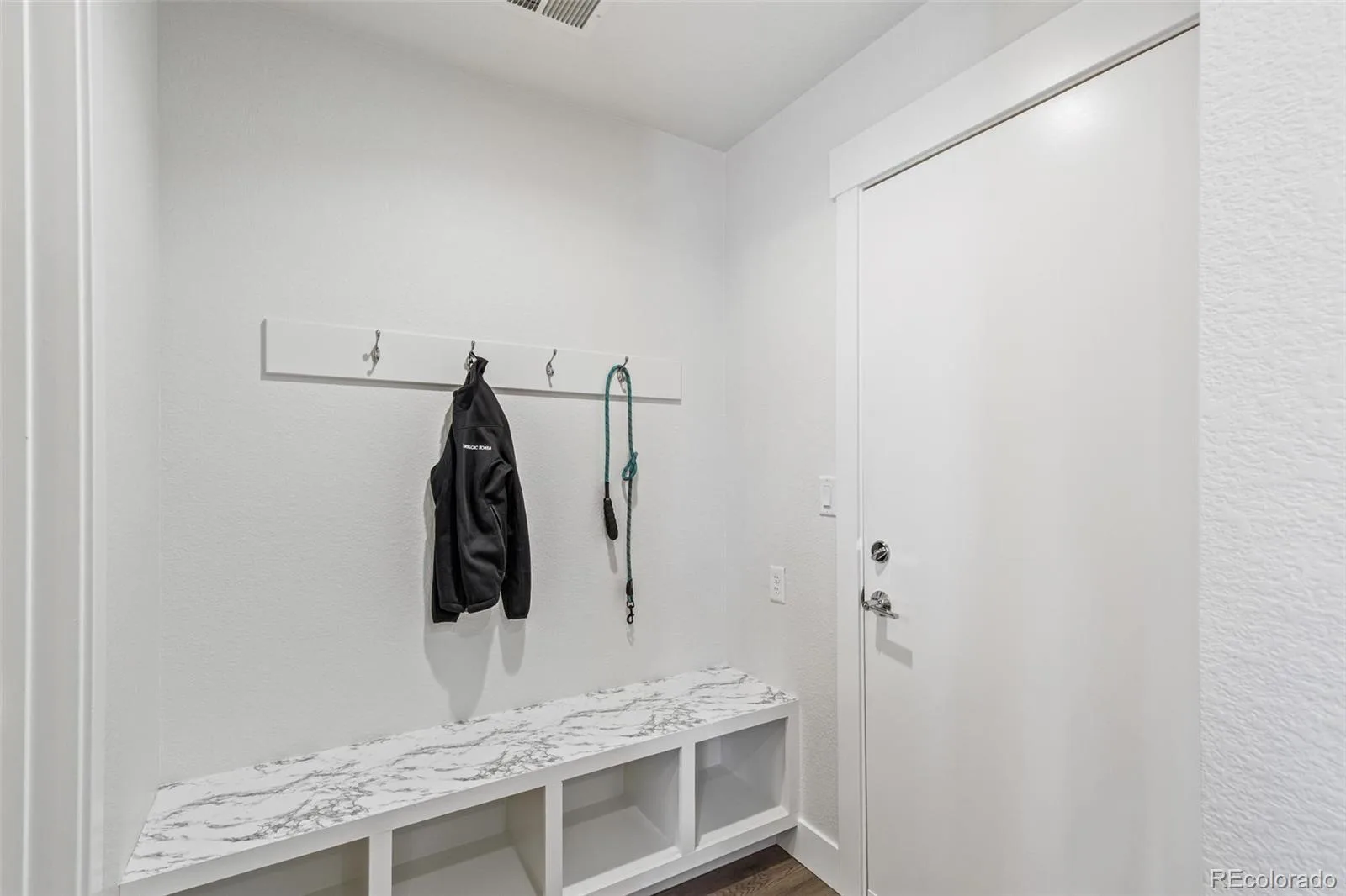 6305 King Court Denver CO 80221 | MLS #REC5835589 07072026230728 1600 8
