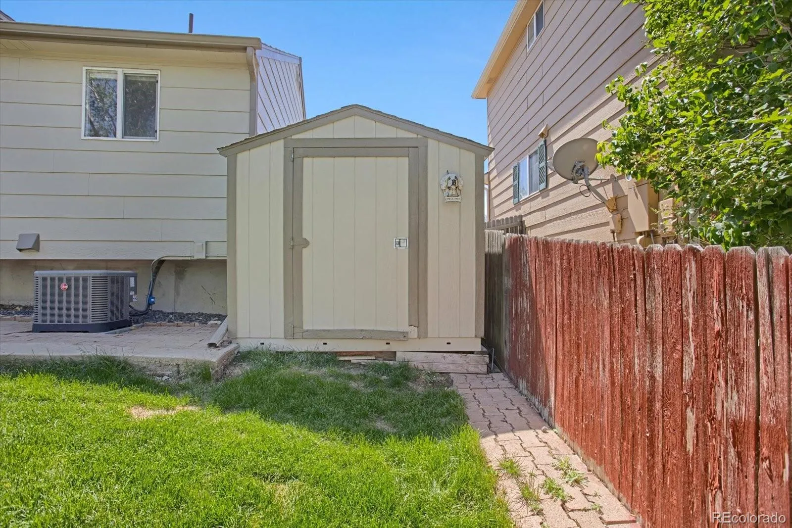 5189 Enid Way Denver CO 80239 MLS #REC5836271 05092026192704 1600 17