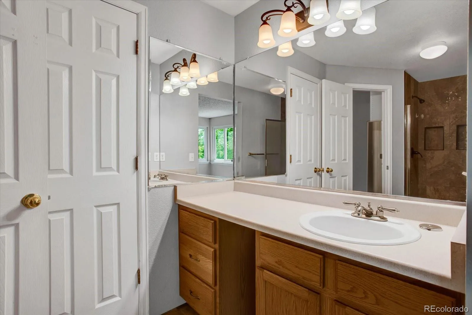 5189 Enid Way Denver CO 80239 MLS #REC5836271 05092026192704 1600 8
