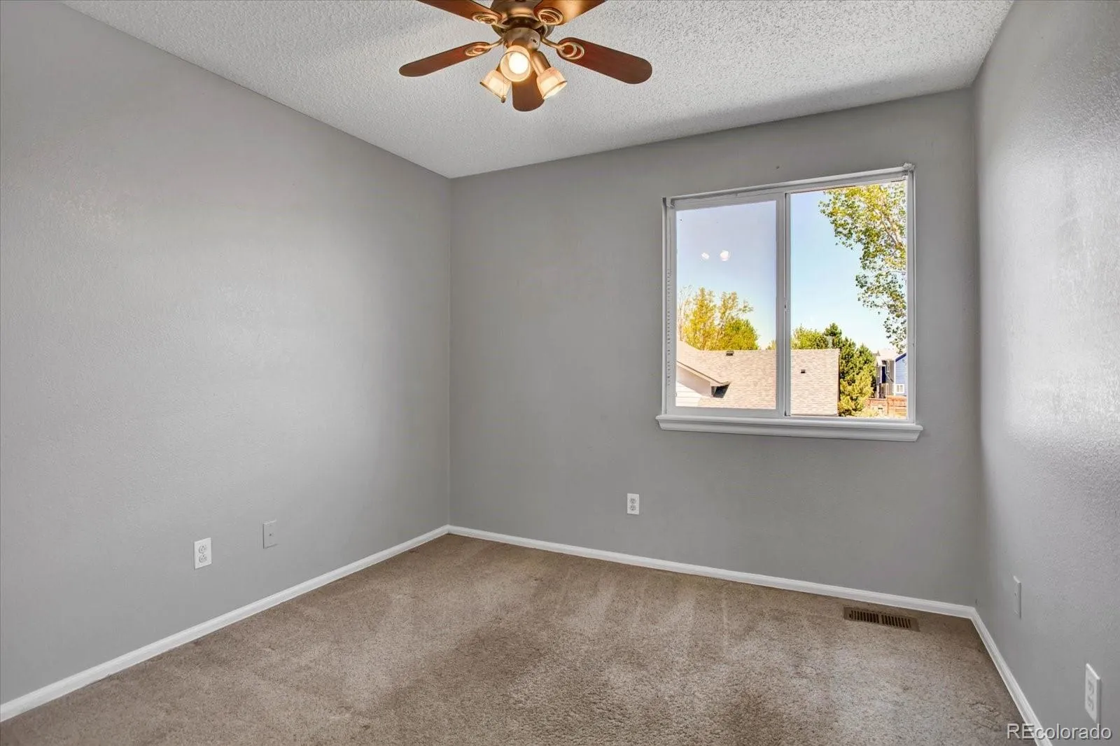 5189 Enid Way Denver CO 80239 MLS #REC5836271 05092026192704 1600 9