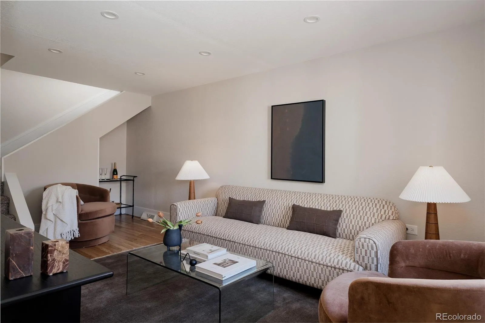 04072026230339 1600 21