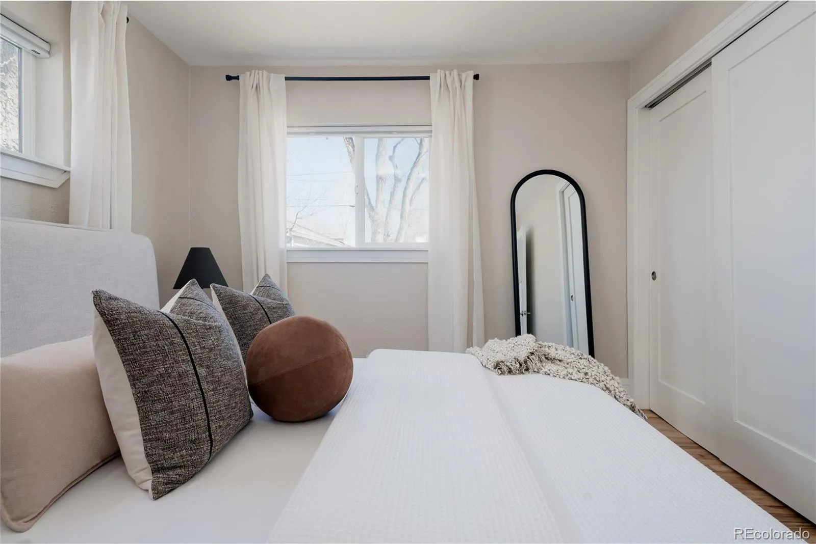 04072026230339 1600 30