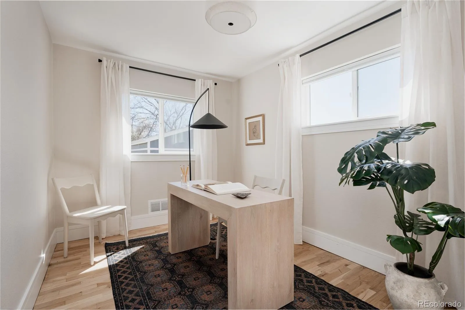 04072026230339 1600 32