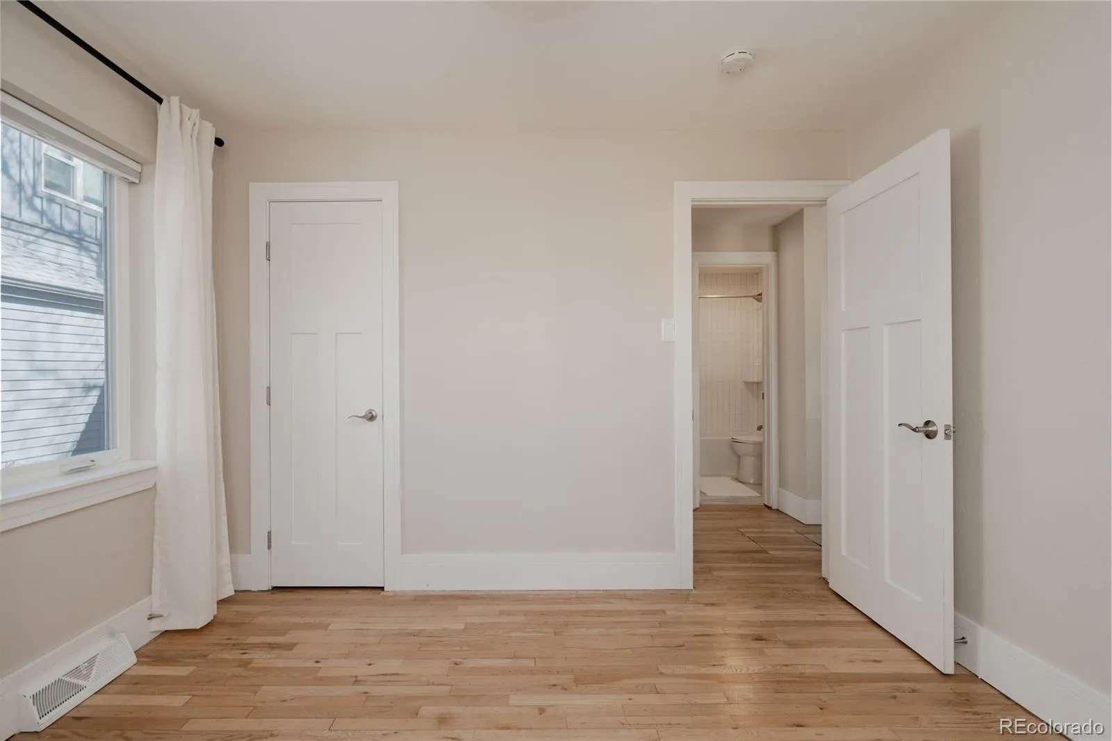 04072026230339 1600 34