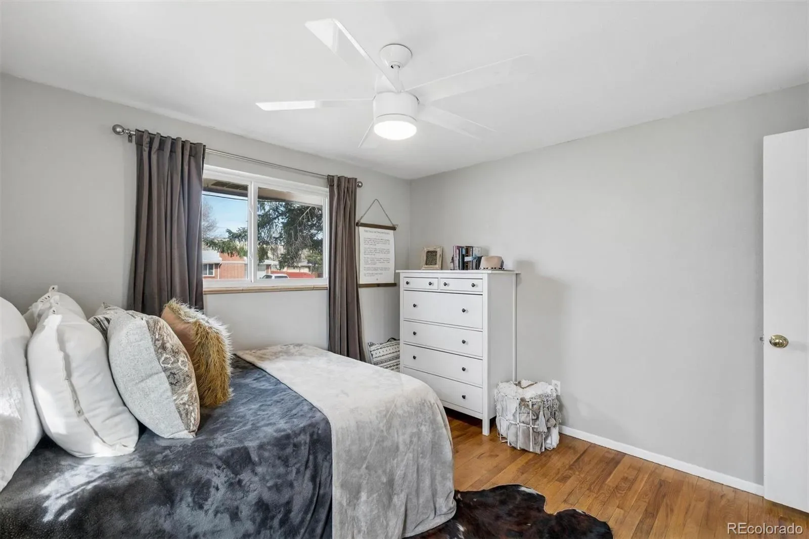 03262026004517 1600 22