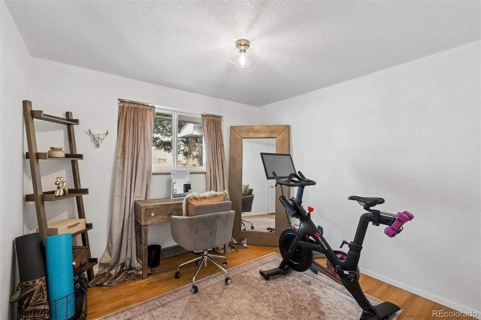 03262026004517 1600 24