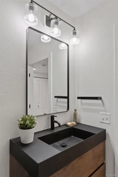 03272026233545 800 14