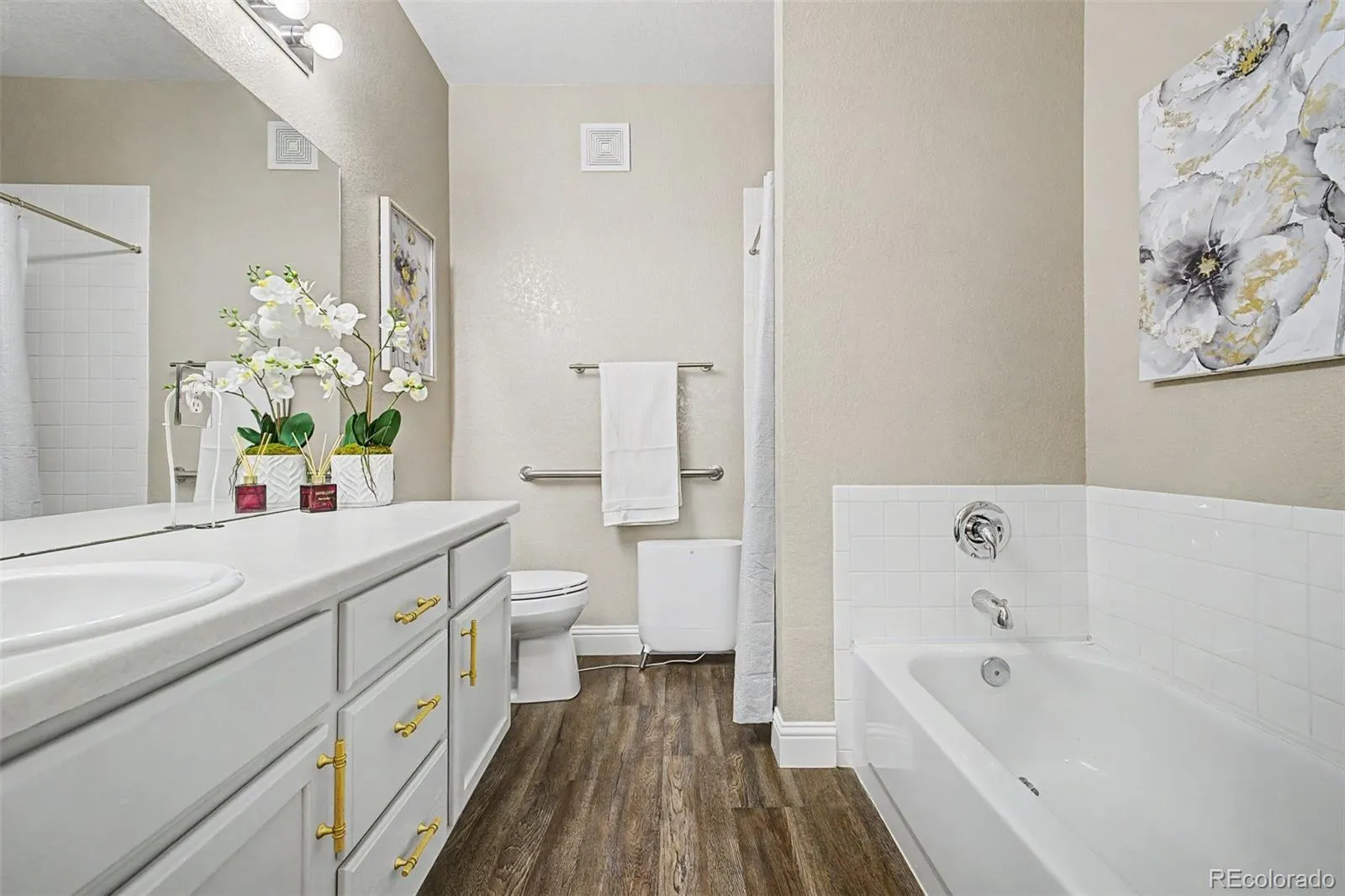 4457 S Jebel Court Centennial CO 80015 | MLS #REC5845676 04202026182337 1600 21